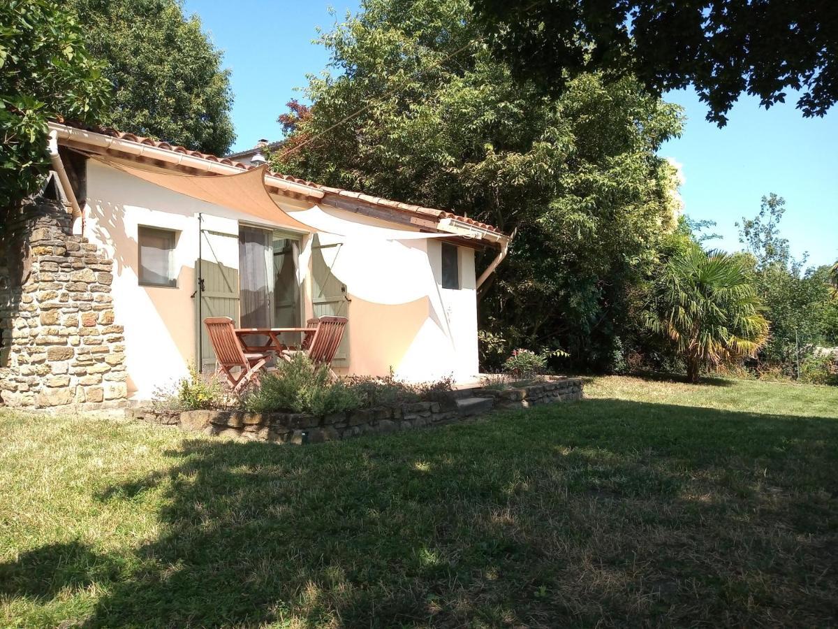 Au Repos Villa Treziers Exterior photo